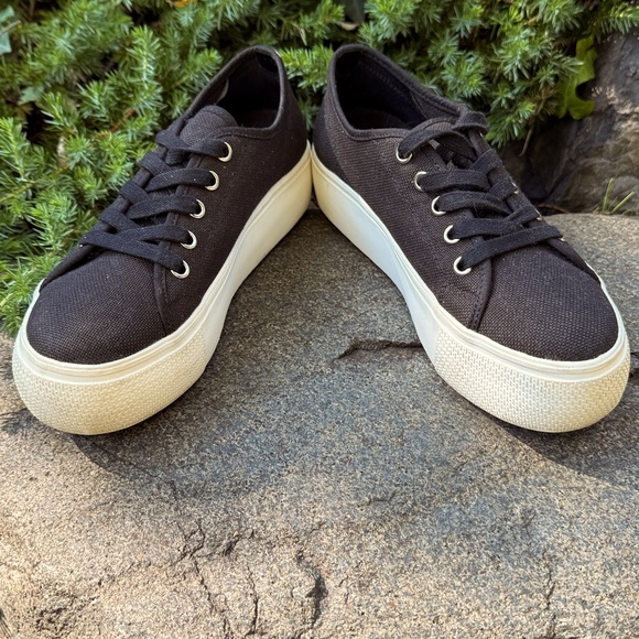 STEVE MADDEN BLACK ELORE PLATFORM CANVAS SNEAKERS - 7 🖤👟 - Picture 7 of 12